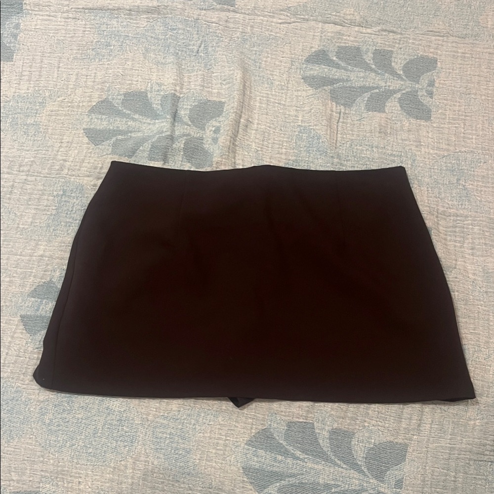 Abercrombie & Fitch Black Mini Skort